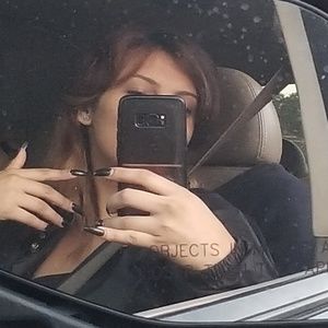 Meet your Posher, Vanessa